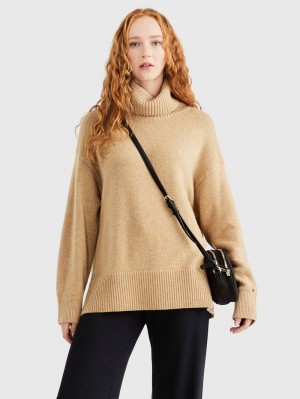 Tommy Hilfiger Oversized Turtleneck Jumpers Dam Khaki | 502-NXRBCA