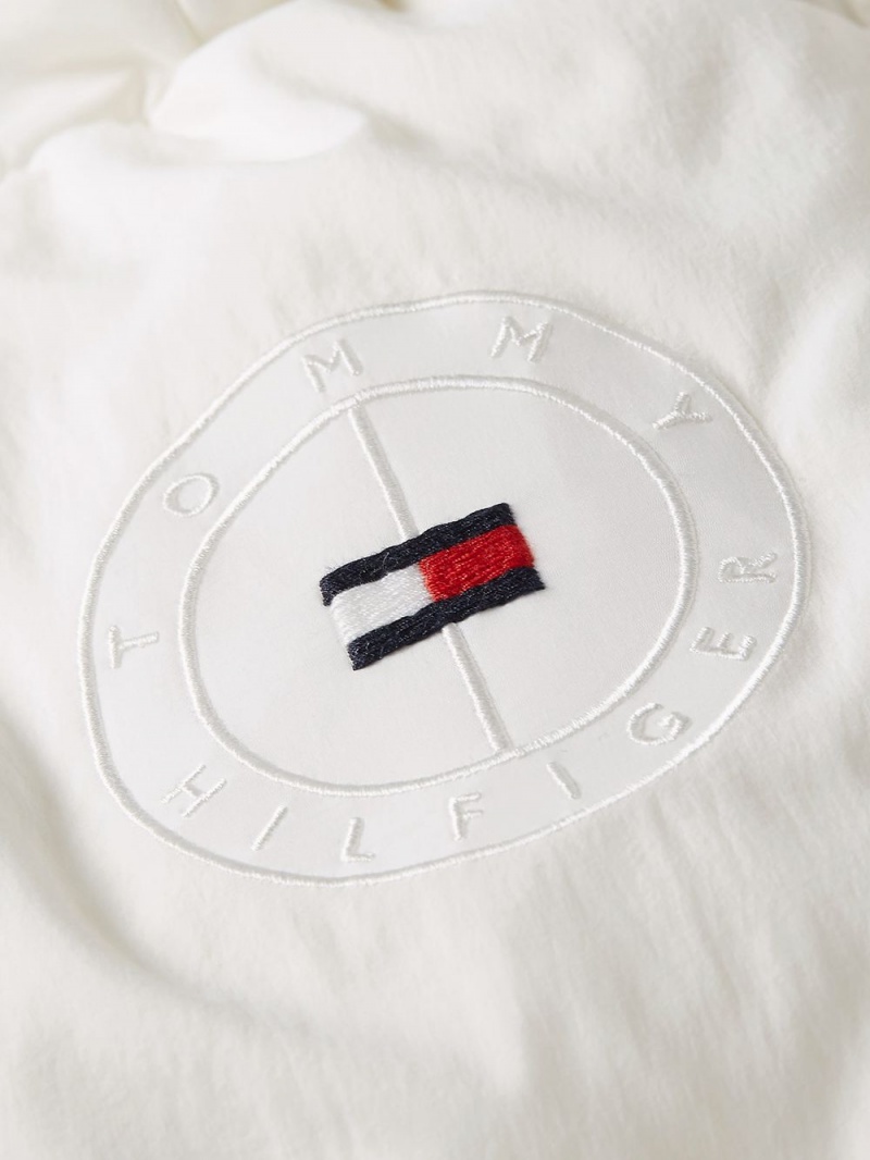 Tommy Hilfiger Monogram Down-Filled Jackor Dam Vita | 586-JDXZNW